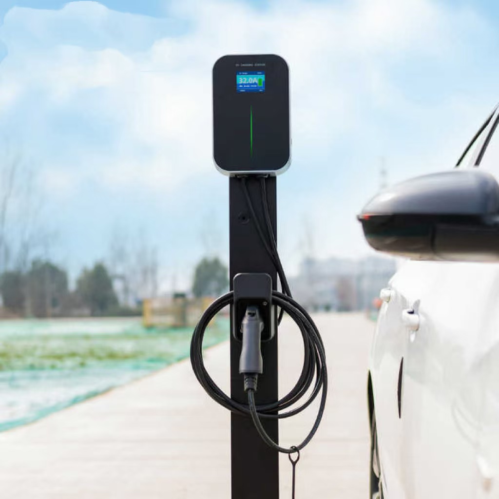 OEM ODM AC EV CHARGING PILE 7kW CE listed Wall-mounted Charging Station with type 1 or type 2 plug for home user